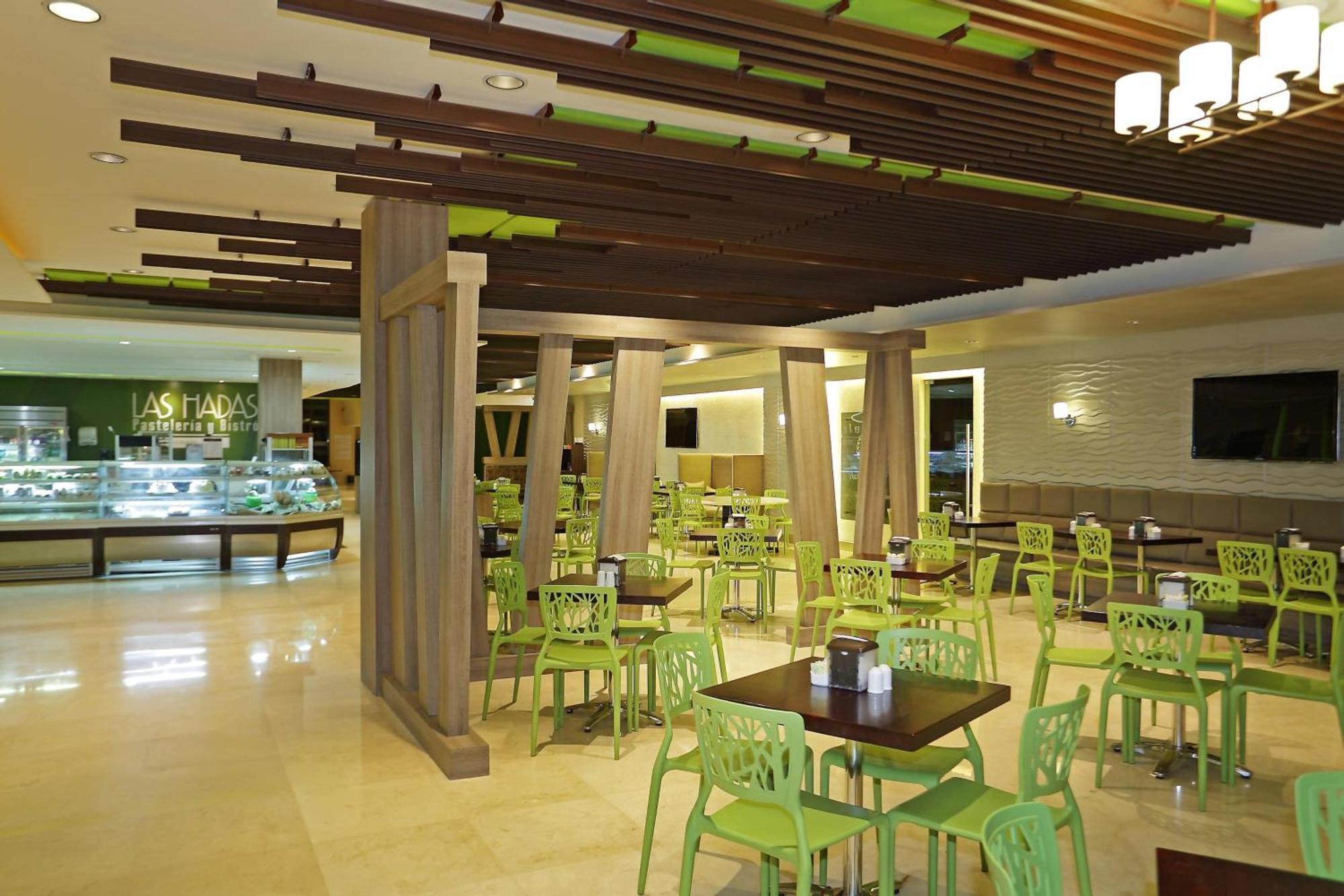 Sheraton Grand Panama מראה חיצוני תמונה The interior of the restaurant