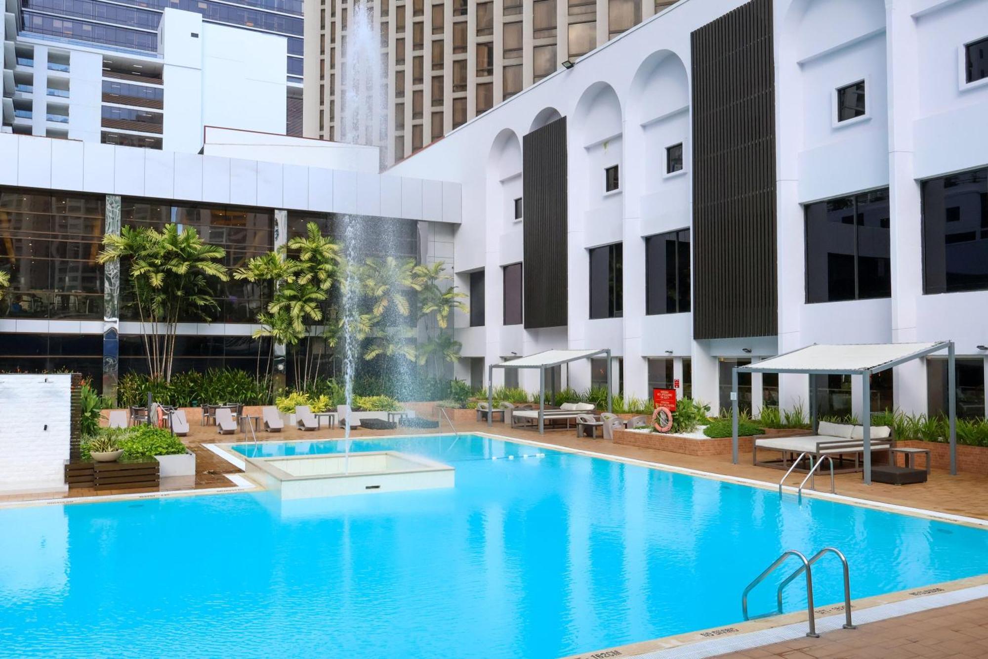 Sheraton Grand Panama מראה חיצוני תמונה The pool at the Shangri-La Hotel, Kuala Lumpur